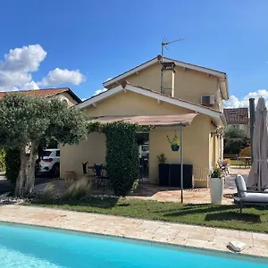 Individuelle - , Chassieu France